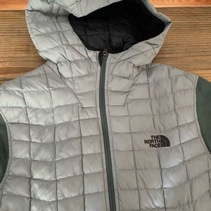 The North Face mens large jacket